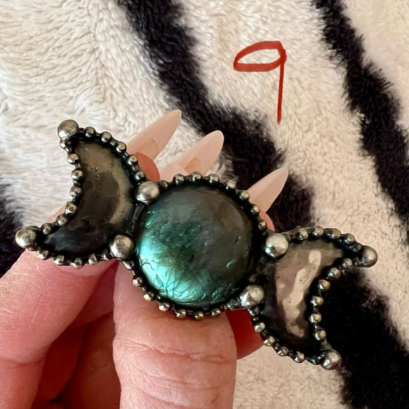 *NEW STOCK!* Witchy Lunar Cycle Labradorite + Pyrite Moon Ring 5 6 7 8 9 10 - Picture 9 of 12